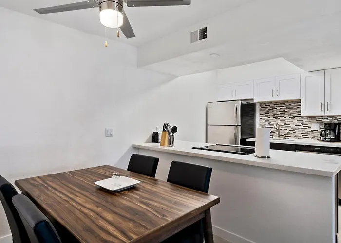 Newly Renovated 2br W Pool By Gia
