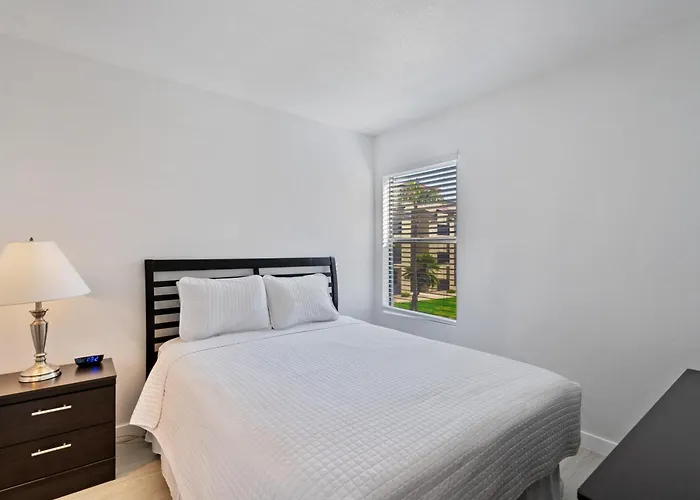 Newly Renovated 2br W Pool By Gia Phoenix